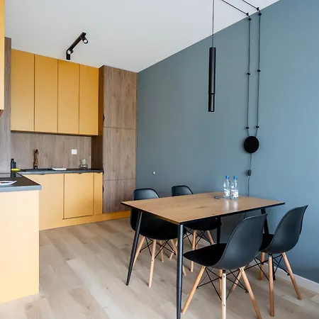 Wieniawskiego Chic By Bookinghost * Łódź