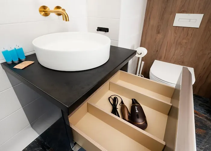 公寓 Wieniawskiego Chic By Bookinghost *