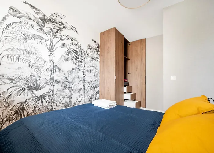 Wieniawskiego Chic By Bookinghost * 罗兹